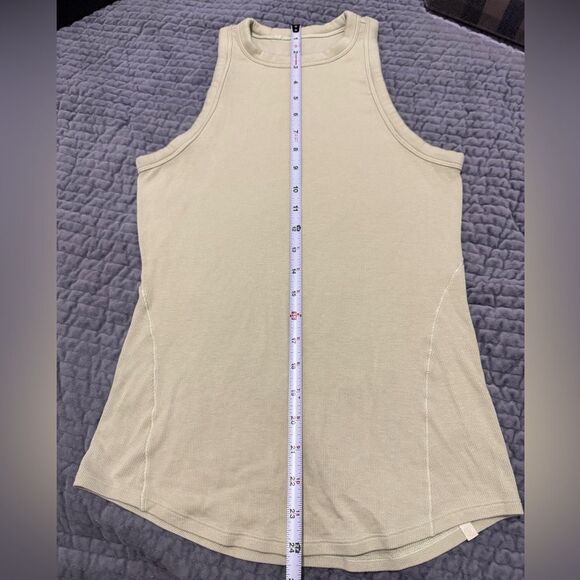 Lululemon Pistachio Green Ribbed Sleeveless Tank Top Stretchy Size M - Picture 1 of 17